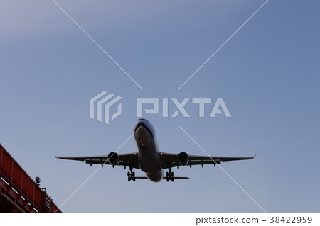 airplane airplane 38422959