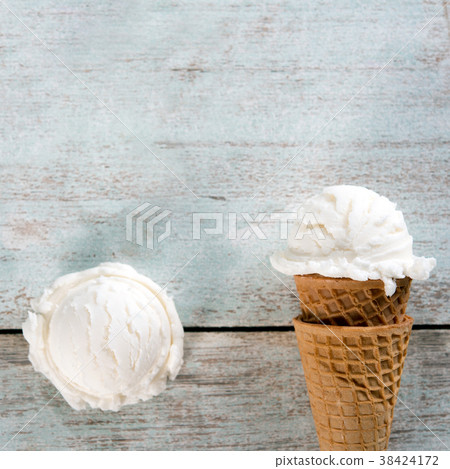 yogurt ice cream wafer cone yogurt ice cream wafer cone 38424172