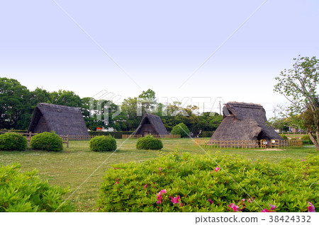 Azuka廢墟房子 38424332