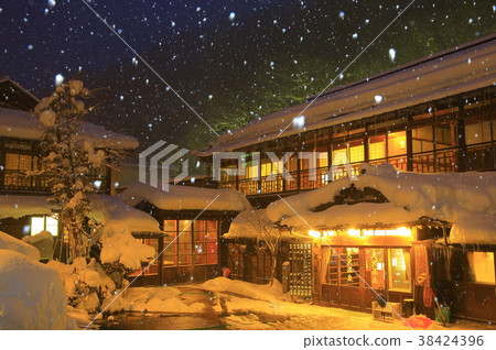 Osawa Onsen in winter Osawa Onsen in winter 38424396