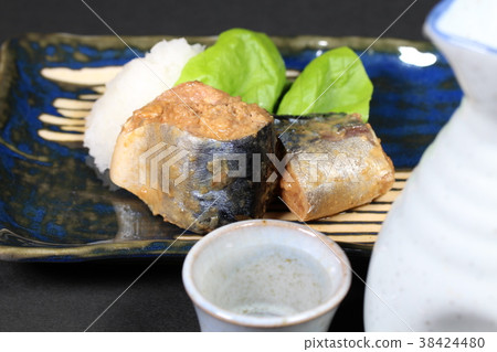 Canned mackerel 38424480