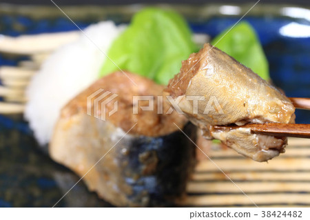 Canned mackerel 38424482