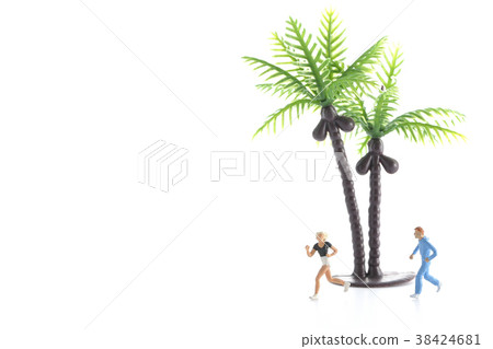 Jogging in a tropical country 38424681