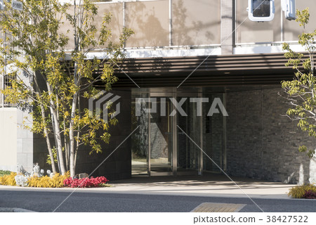 Mansion entrance image Mansion entrance image 38427522