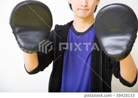Young men (boxing) 38428133