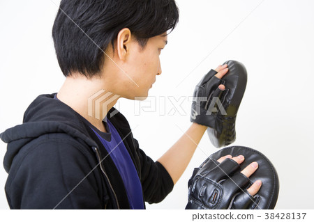Young men (boxing) Young men (boxing) 38428137