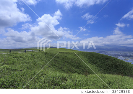 Grassland Kikuchi Aso Skyline 38429588