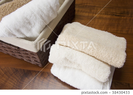 袋子裡的毛巾的形象 袋子裡的毛巾的形象 38430433