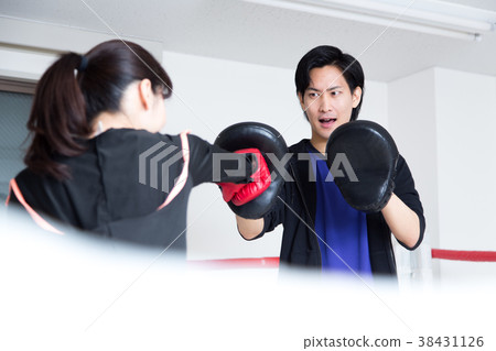 Young men and women (boxing) Young men and women (boxing) 38431126