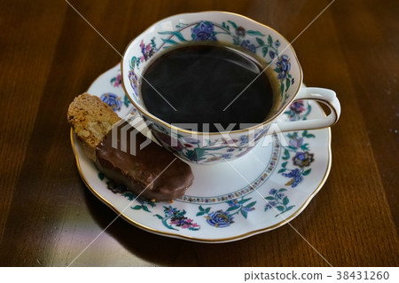 Biscotti and Coffee (Biscotti and Coffee) 38431260