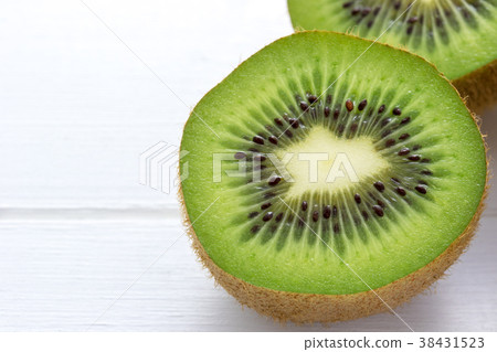 Kiwi fruit Kiwi fruit 38431523
