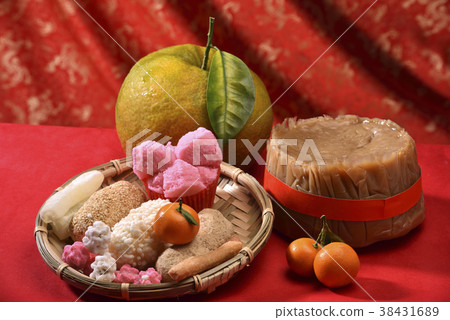 中國過年元素特色食材-年糕,糕點,年節氣氛 中國過年元素特色食材-年糕,糕點,年節氣氛 38431689