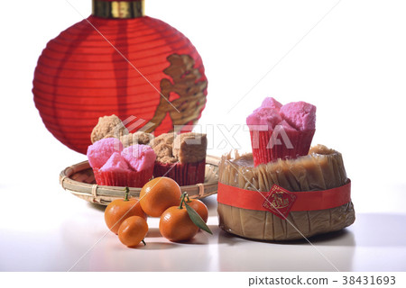 中國過年元素特色食材-年糕,糕點,年節氣氛 38431693