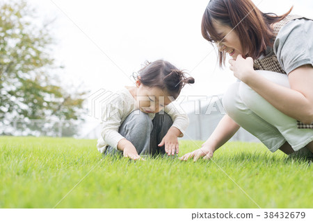 Childcare image Childcare image 38432679