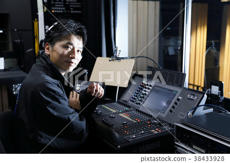Studio acoustic music acoustician mixer 38433928