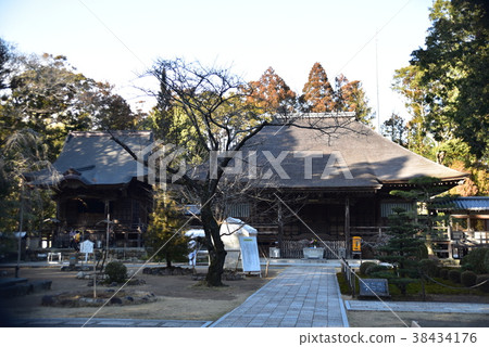 [Shikoku 88 temples] No. 29, Tosa Kokubunji, the precincts of a sunny winter day, Nankoku City, Kochi Prefecture 38434176