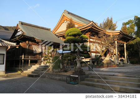 [四國88寺]沐浴在夕陽下的善樂寺院區30號 高知縣高知市 38434181