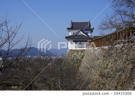 “岡山縣櫻花觀賞地”鶴山公園（津山城腳趾）“：Bikanaru 38435006