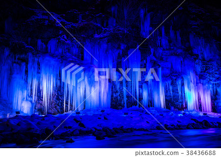 Ice pillar of thirty hammer Mikazuki no Oclite Light Up Night view (Chichibu city, Saitama Prefecture) February 2018 38436688