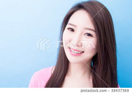 woman smile happily woman smile happily 38437369