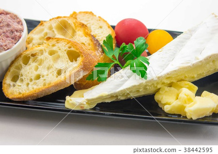 馬尾小餡餅和奶酪開胃小菜 馬尾小餡餅和奶酪開胃小菜 38442595