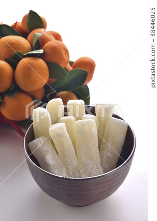Winter melon, melon, orange, snack, traditional sweets, candy, Chinese New Year, New Year, Chinese New Year, China, Taiwan, Chinese New Year Winter melon, melon, orange, snack, traditional sweets, candy, Chinese New Year, New Year, Chinese New Year, China, Taiwan, Chinese New Year 38446025