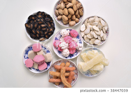 Spring Festival, New Year's Eve, Chinese New Year, China, Taiwan, Chinese New Year, Winter Melon, Raw Sugar, Inch Date, Pistachio, Melon, Pastry, Snack, Traditional Sweets Spring Festival, New Year's Eve, Chinese New Year, China, Taiwan, Chinese New Year, Winter Melon, Raw Sugar, Inch Date, Pistachio, Melon, Pastry, Snack, Traditional Sweets 38447039