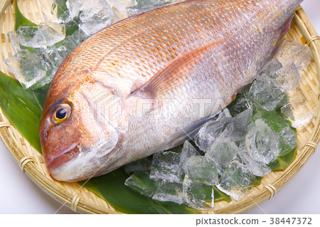 Food ingredients 38447372