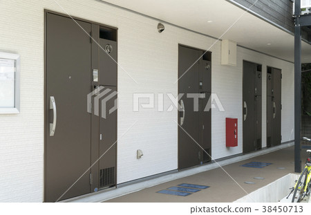 公寓周圍的入口圖像 38450713