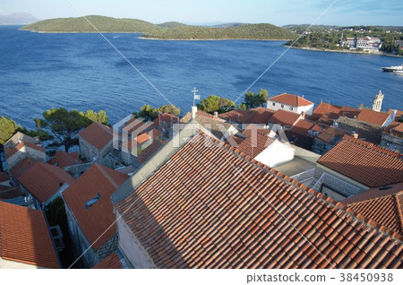 橙色屋頂和地中海 38450938