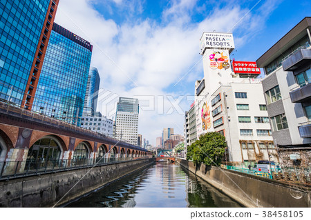 [Tokyo] Former Manseibashi Station 38458105