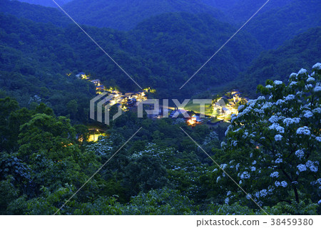 Lutong Town, Ruifang District, New Taipei City - April Snow, May Snow, Night, Sanchaling, Sanchaling Station, Train, Iron Bridge, Pingxi Line, Keelung River Lutong Town, Ruifang District, New Taipei City - April Snow, May Snow, Night, Sanchaling, Sanchaling Station, Train, Iron Bridge, Pingxi Line, Keelung River 38459380