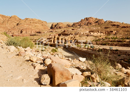 the antique street full of columns and  heritage 38461103