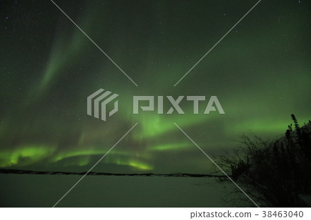 Wrapped in the aurora Wrapped in the aurora 38463040