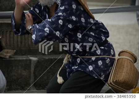 由翻譯提供支持 38465350