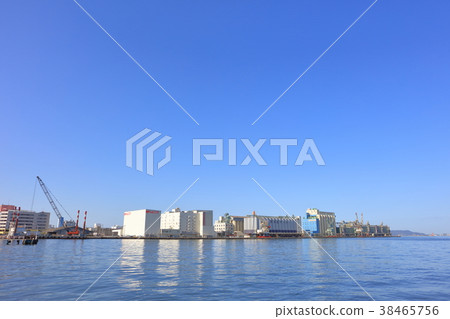 Hakata Port / Bayside (Funny, Blue Sky) Fukuoka City, Fukuoka Prefecture 38465756