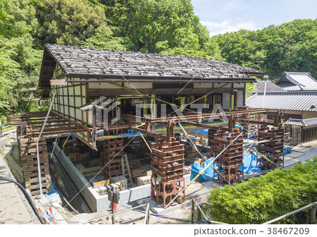 Restoration work of old houses 38467209