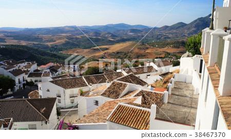 Zahara de la Sierra cityscape (Andalusia, Spain) Zahara de la Sierra cityscape (Andalusia, Spain) 38467370