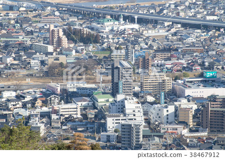 Asanami Ward,廣島市的都市風景在冬天 Asanami Ward,廣島市的都市風景在冬天 38467912