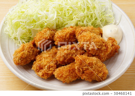 Deep fried oysters  38468141