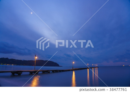 “千葉縣”Haraoka碼頭,夜景 “千葉縣”Haraoka碼頭,夜景 38477761