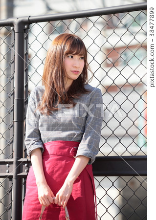 Young lady's portrait 38477899