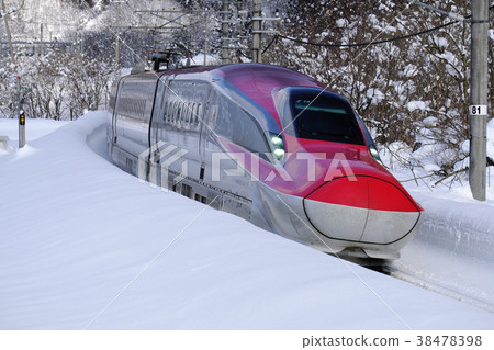 Winter sashimi Akita Shinkansen Komachi 38478398