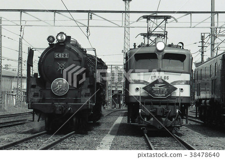 Train EF58 EF5866 Tokaido electrification completed Suita Engine District Head mark HM JNR Electric locomotive 38478640