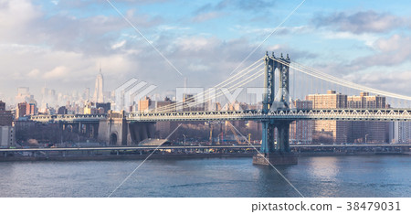 View of Williamsburg Bridge in New York City View of Williamsburg Bridge in New York City 38479031