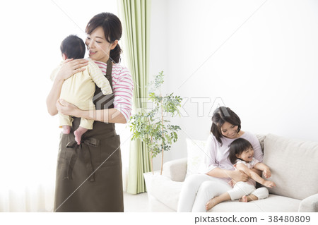 babysitter  38480809