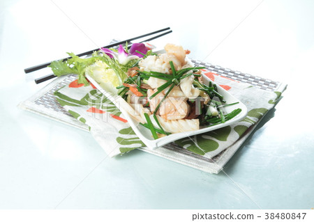seafood cuisine 38480847