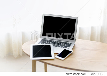 Communication device PC tablet Smartphone 38481439