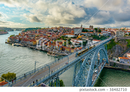 Landscape of Porto (Portugal) 38482710