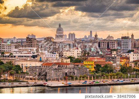 Havana, Cuba Old Town 38487006